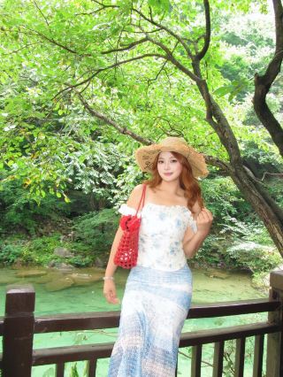 A hidden gem in Henan with a name that doesn't do it justice! Baligou: a one-stop destination for summer family fun, water play, and waterfalls.