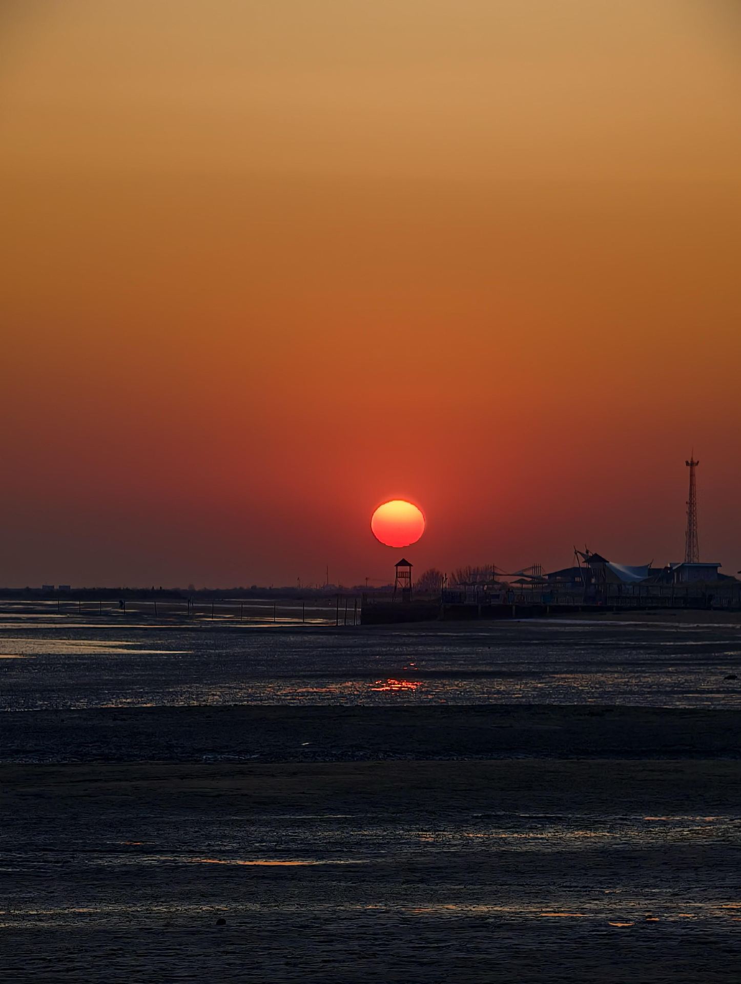 Reverse travel near Beijing! 3-hour direct trip to a tangerine-hued sunrise by the sea