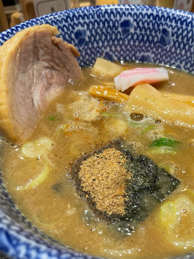 上野車站人氣沾麵🥹六厘舍😎超正魚骨湯