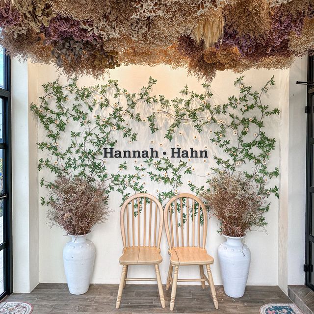 Hannah Hahn | คาเฟ่เชียงใหม่