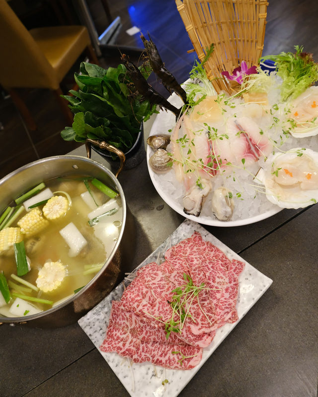 靚牛海鮮火鍋套餐