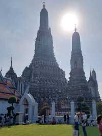 Scenic Boat Ride to Wat Arun Temple