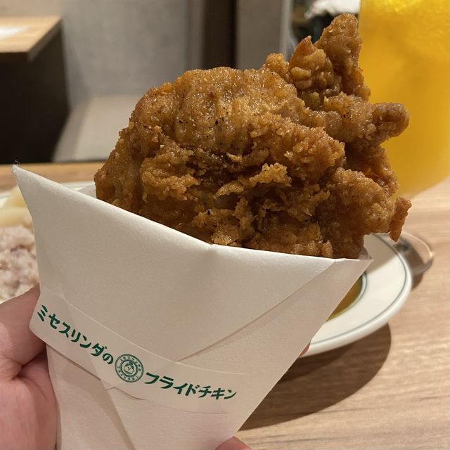 【京都・烏丸】永松シェフ監修クラフトフライドチキンが味わえる「ミセスリンダのフライドチキン」