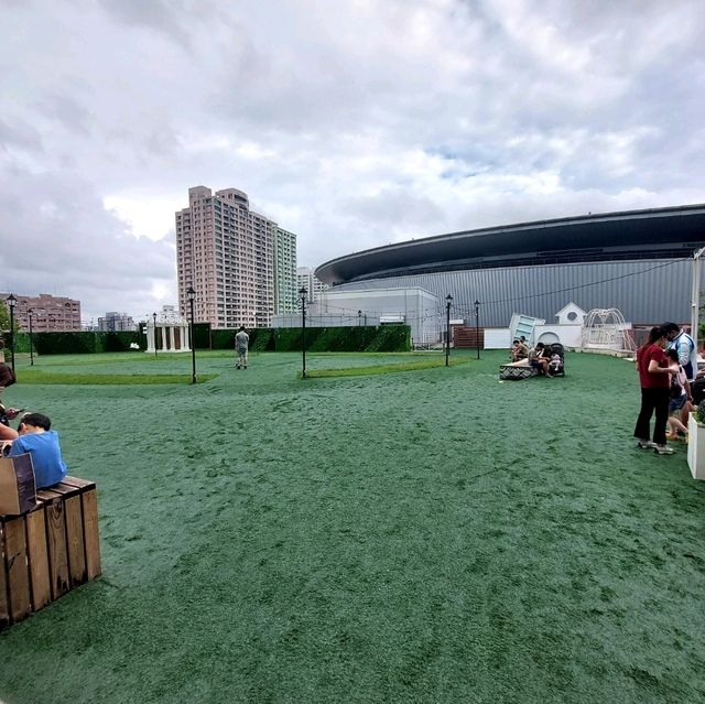 漢神巨蛋購物廣場