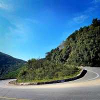 A daredevil's ride up Hai Van Pass, Da Nang