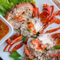 City Bar ร้านซีฟู้ดริมทะเล คุระบุรี พังงา