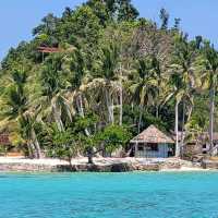 Island Hopping in Port Barton 