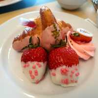 여러분 🍓🍓🍓먹으러 서울드래곤 시티 가보실래요??👍👍👍