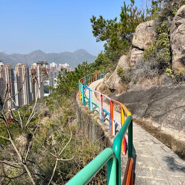 🇭🇰香港徒步 屯门径 彩虹栏杆