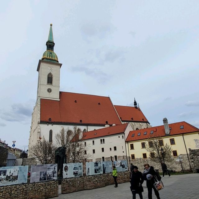 And Neolog Synagogue Memorial 