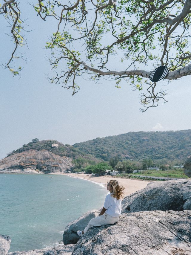 หาดทรายน้อย หาดลับๆ แต่วิวดีจัด