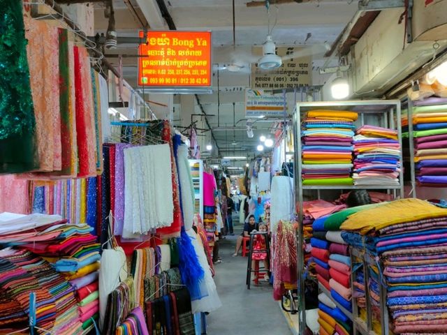 🛒Markets You Must Visit in Phnom Penh!