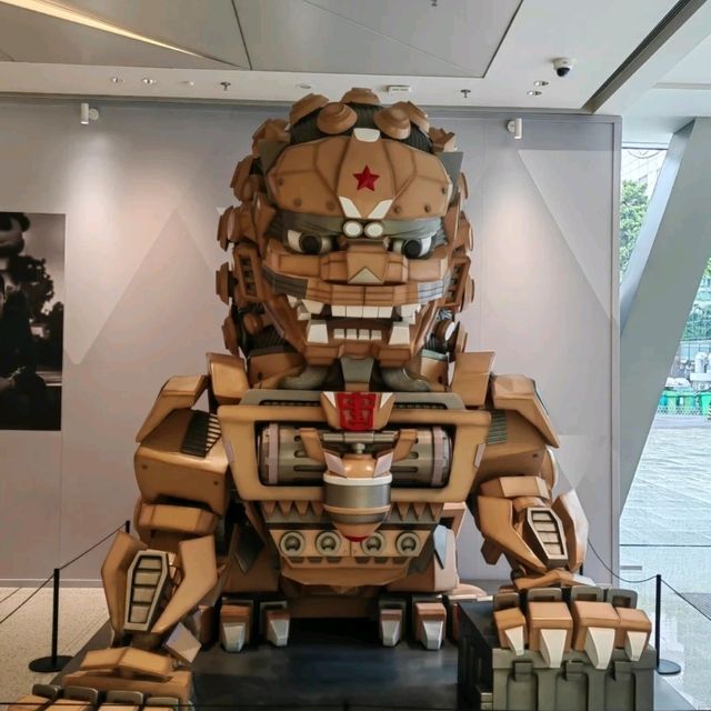 ✨超震撼！8米高機甲大熊貓阿潘達🐼✨
