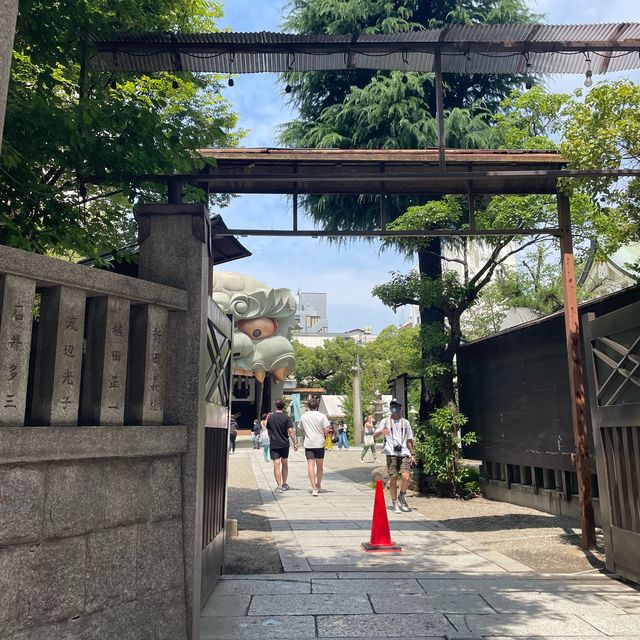 รีวิว - Namba Yasaka Shrine ศาลเจ้ากลางเมือง Osaka