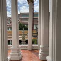 Wat Suthat: A Majestic Haven