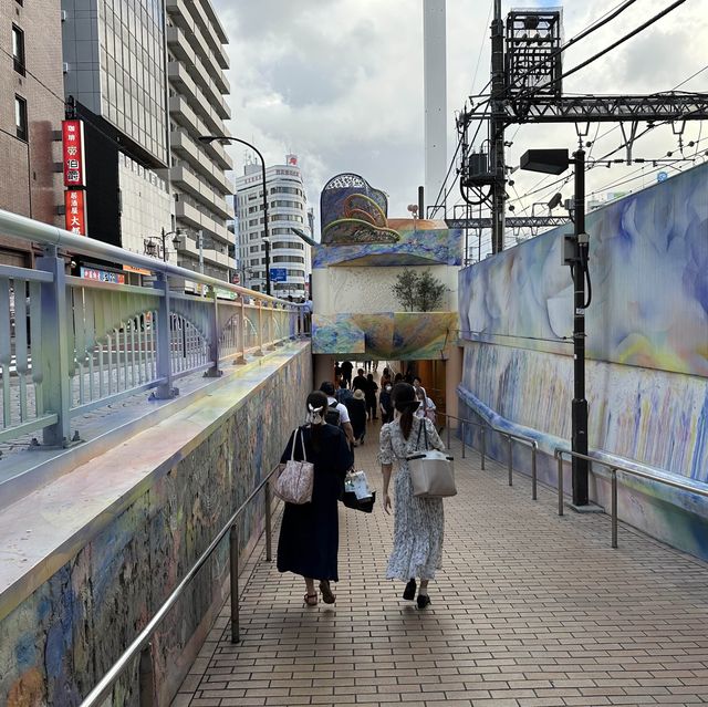 【東京】池袋の東西を繋ぐWE ROAD