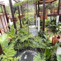 คาเฟ่วิวสวยก่อนขึ้นเขาใหญ่