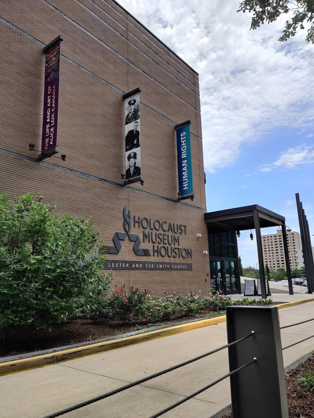 Holocaust Museum Houston 👀✨