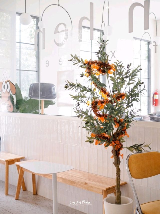 🎃 HEN HEN COFF X MEET 🍪 คาเฟ่ลับๆ ในโรงแรม