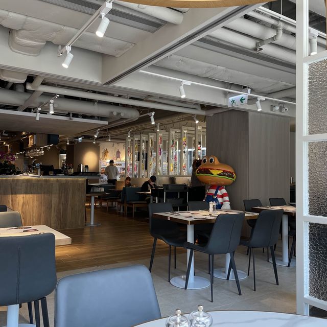 香港尖東｜價錢親民嘅BearBrick主題Bar&Cafe