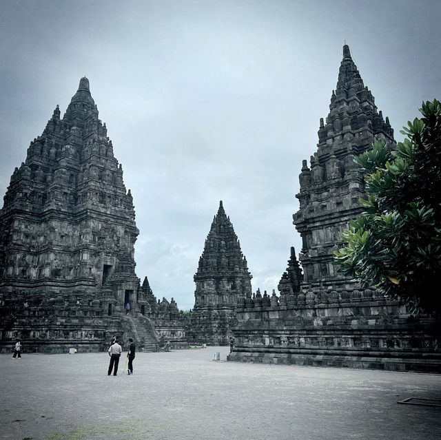 ปรัมมานัน เที่ยวชมวัดฮินดูที่ใหญ่ที่สุดในโลก