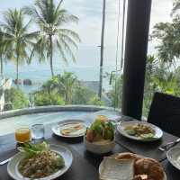 พลาดไม่ได้ใครไปสมุยต้องพักที่นี่ coral cliff beach