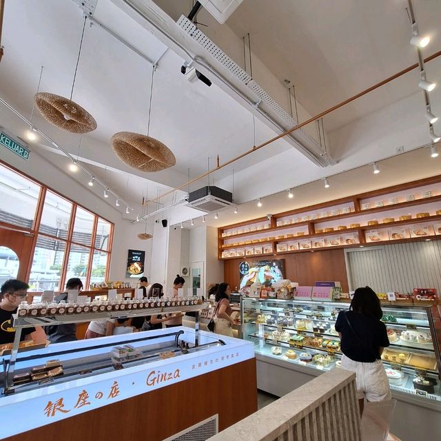 🥐 Cafe Hoppin': Ginza Pastry Cafe