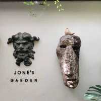 Jone's Garden 
