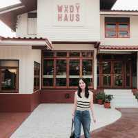 Woody haus cafe 🏠✨ 