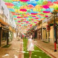 カラフルで壮観なポルトガルの傘祭り「Umbrella Sky Project」は一見の価値あり☂️