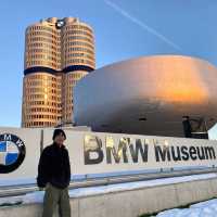 สวรรค์คนรักรถ กับ BMW Museum @Munich