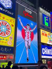 【大阪観光】見るだけで楽しい道頓堀の巨大看板✨