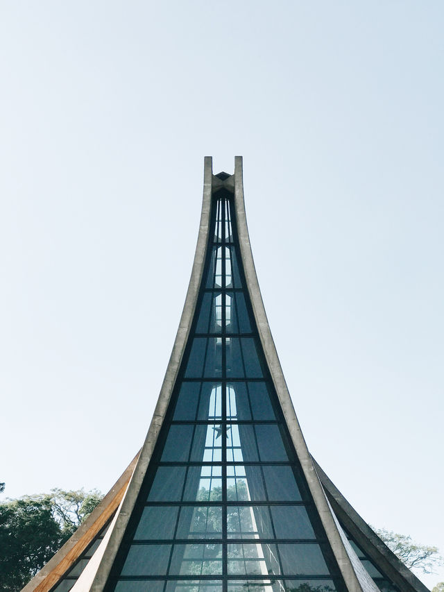 🌳 臺中東海大學 很有活力的校園 路思義教堂💒 非信徒也值得一遊