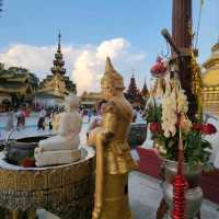 เจดีย์ชเวดากอง สถานที่ศักดิ์สิทธิ์ ที่ควรมาเยือน