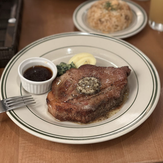 【ガッツリ豚肉を堪能したいなら】マロリーポークステーキ中目黒