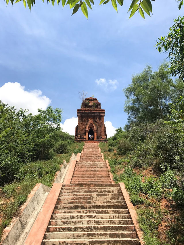 Banh It Cham Temple