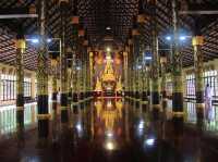 เที่ยววัดเขาบรรจบ เดินผ่านประตูสวรรค์