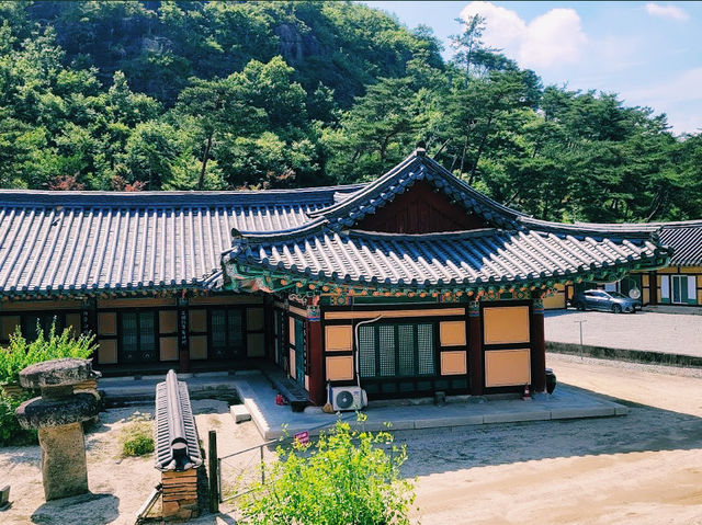 The Unjusa 운주사