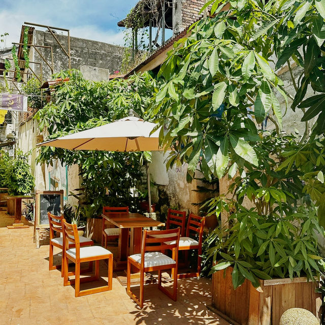 The old Station cafe