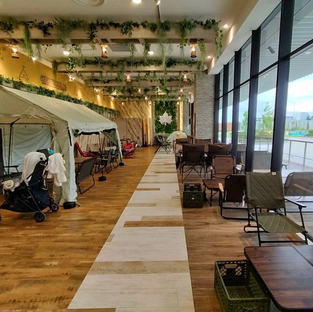大阪オススメスポット✨カフェでキャンプしちゃう✨