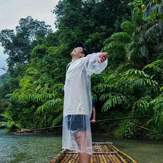 เที่ยวหน้าฝน ที่พังงา 🌧️ ล่องแพไม้ไผ่วังเคียงคู่ 