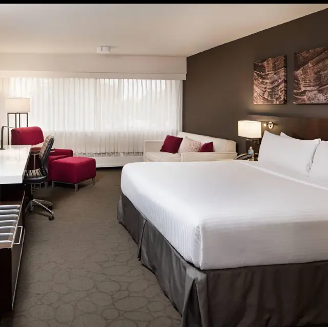 การเข้าพักที่น่าพึงพอใจที่ Delta Hotels Calgary South