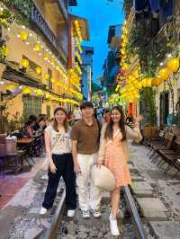 แวะเช็คอินสุดชิคที่ Train Street ในเมืองฮานอย 🚂