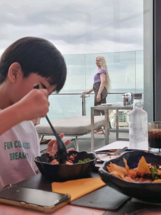 멋진 뷰는 뽀너스😆😆 분위기 맛집 추천👍