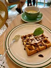 【中環】Green Waffle Diner: 必試招牌牛肉薯仔鑊仔和甜品 waffle