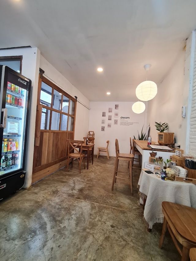 Le Moon Home Cafe'