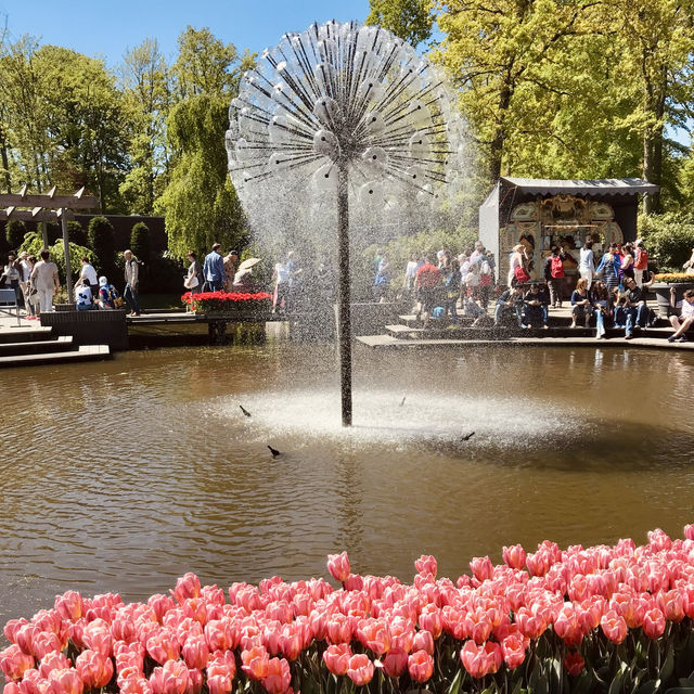 "Keukenhof: Discovering the Natural Splendor of the Garden of Europe"