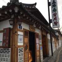 "Gwanghwamun Square: Seoul’s Historic and Cultural Heart"