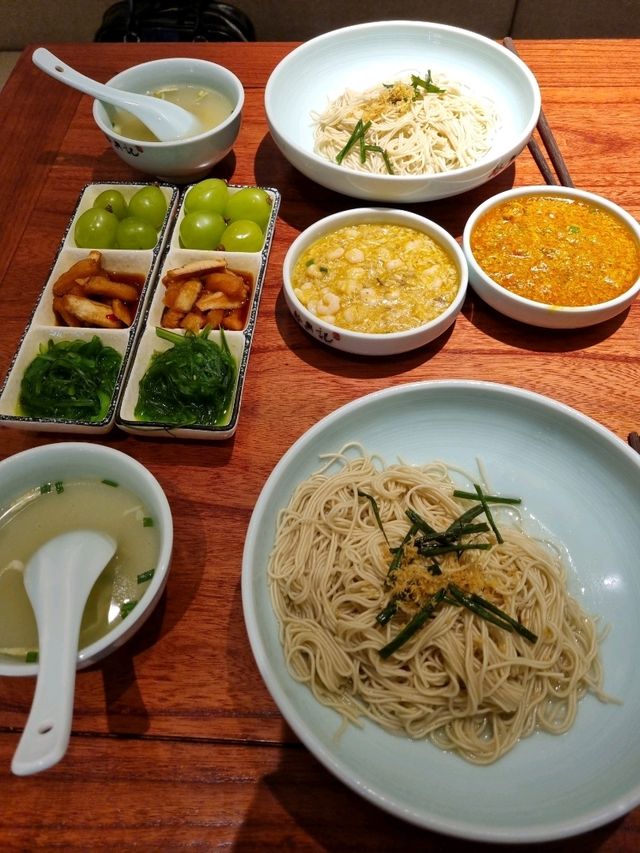 상하이 메인 거리 "난징동루 & 와이탄 거리" ⛩️
