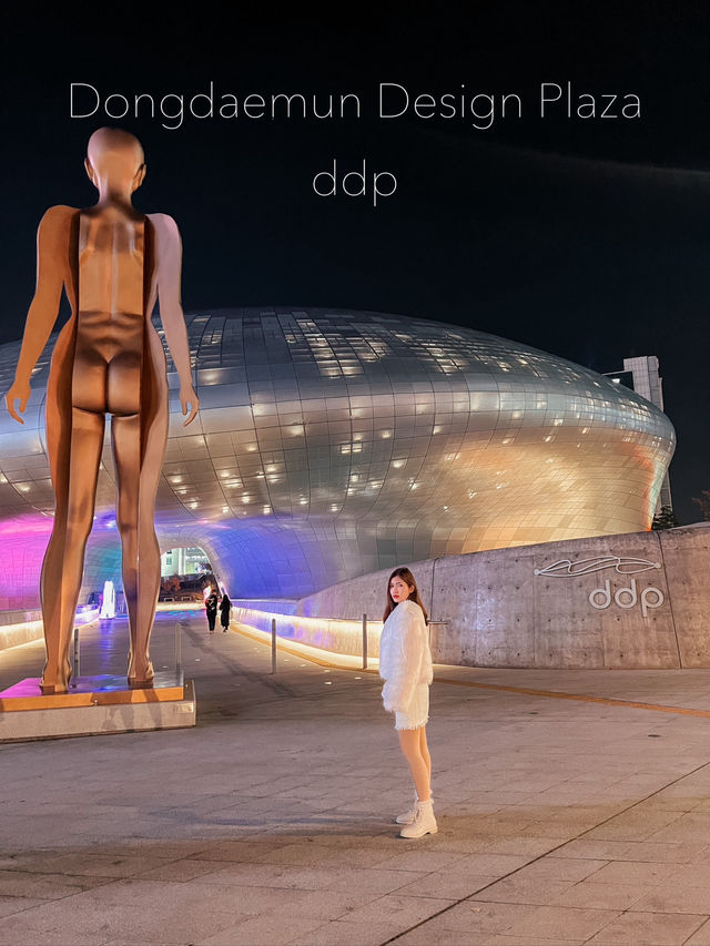 พิกัดถ่ายรูปกรุงโซลตอนกลางคืน แสงสีสวยมาก